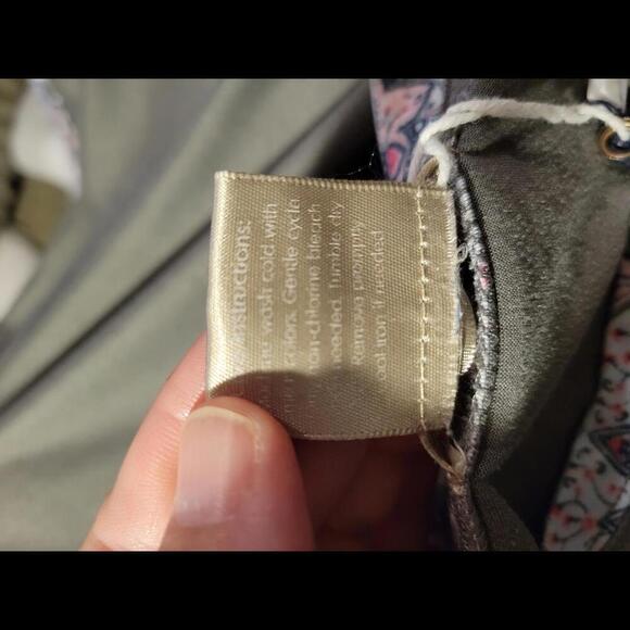 NWT Ink & Ivy grey with pink floral tee shirt - Picture 4 of 4